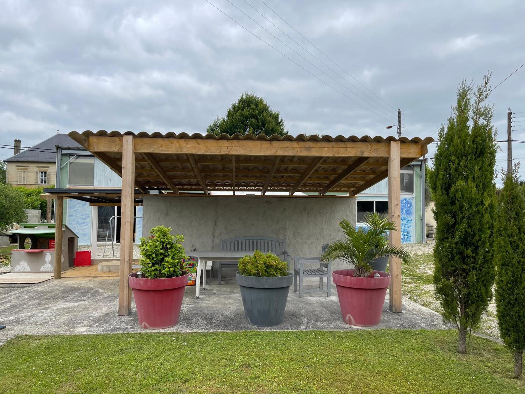 Une Pause A Bergerac Exteriör bild